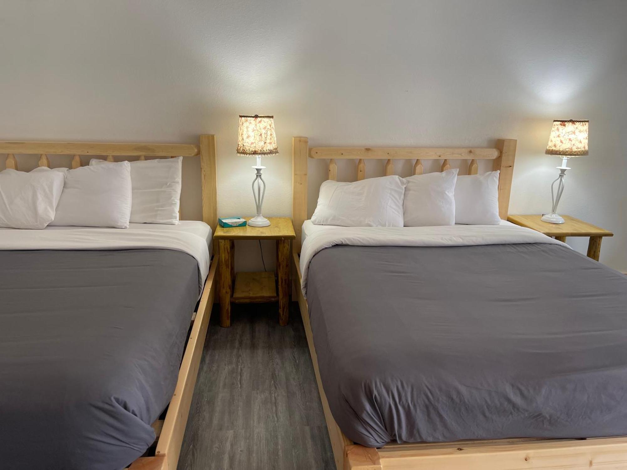 Kootenai Valley Motel Bonners Ferry Bagian luar foto